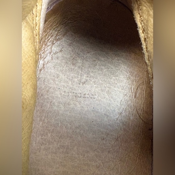 Frye Ivy High Top White Gray
MARBLE soles RARE Designer Sneakers sz 8.5 used - Picture 9 of 9